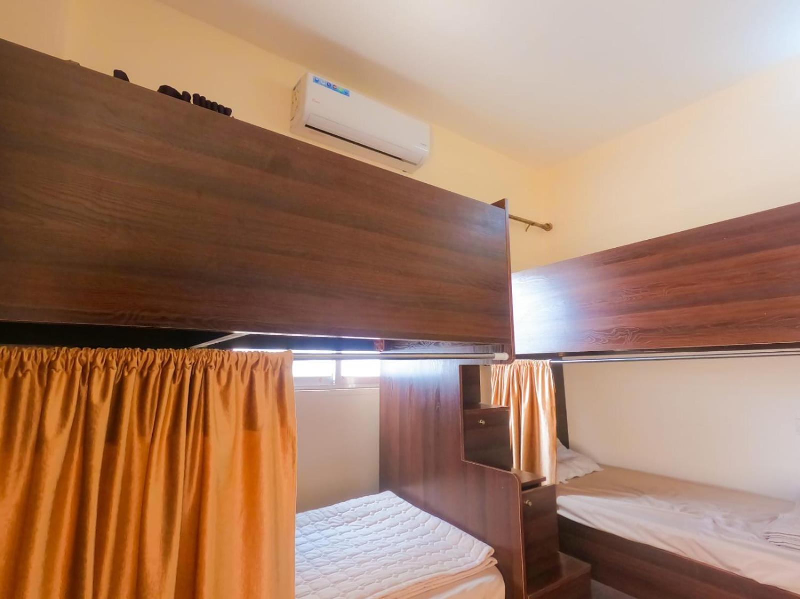 Pizza Street Hostel Άκαμπα Εξωτερικό φωτογραφία