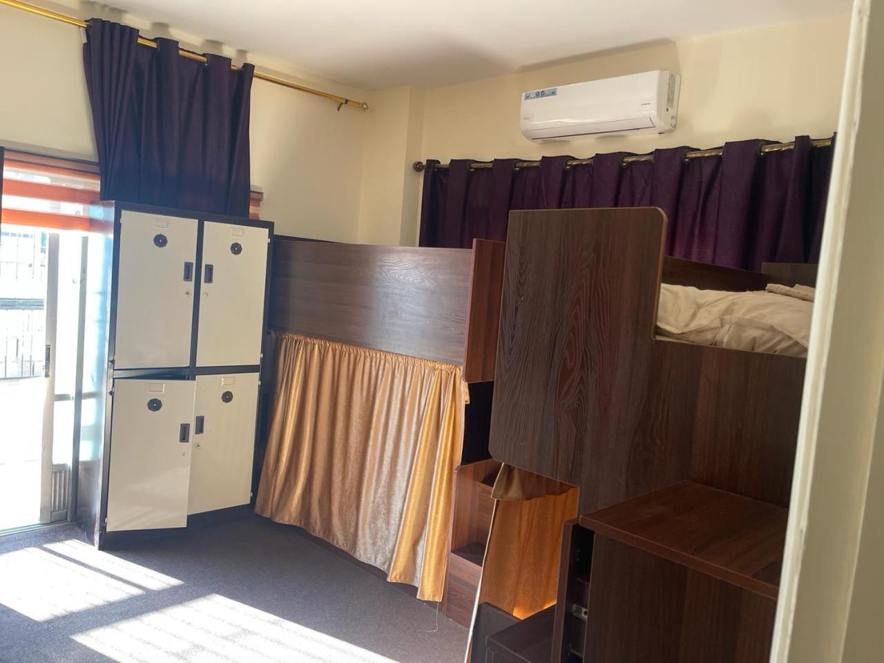 Pizza Street Hostel Άκαμπα Εξωτερικό φωτογραφία